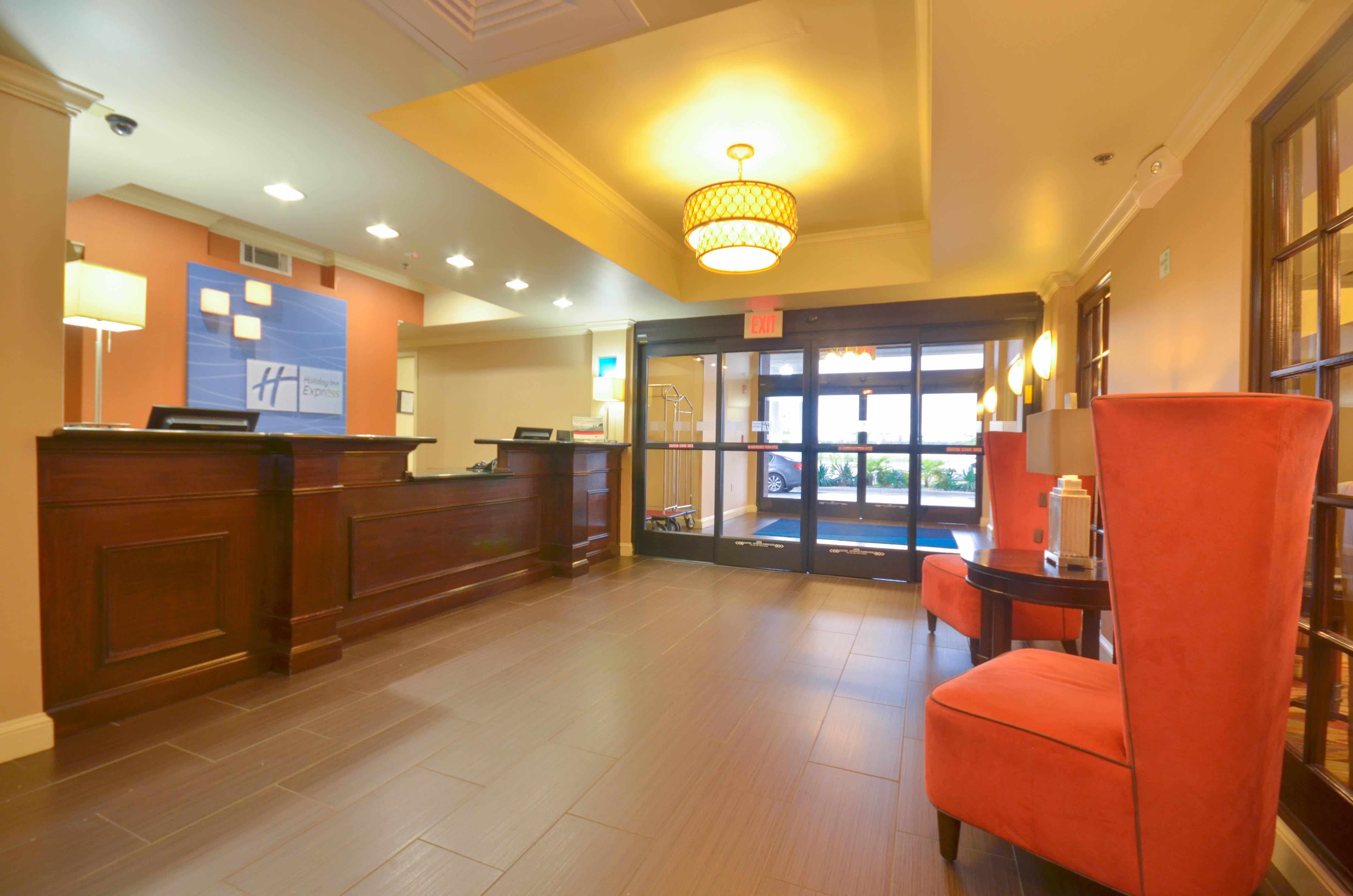 Holiday Inn Express & Suites Pine Bluff/Pines Mall By Ihg Dış mekan fotoğraf