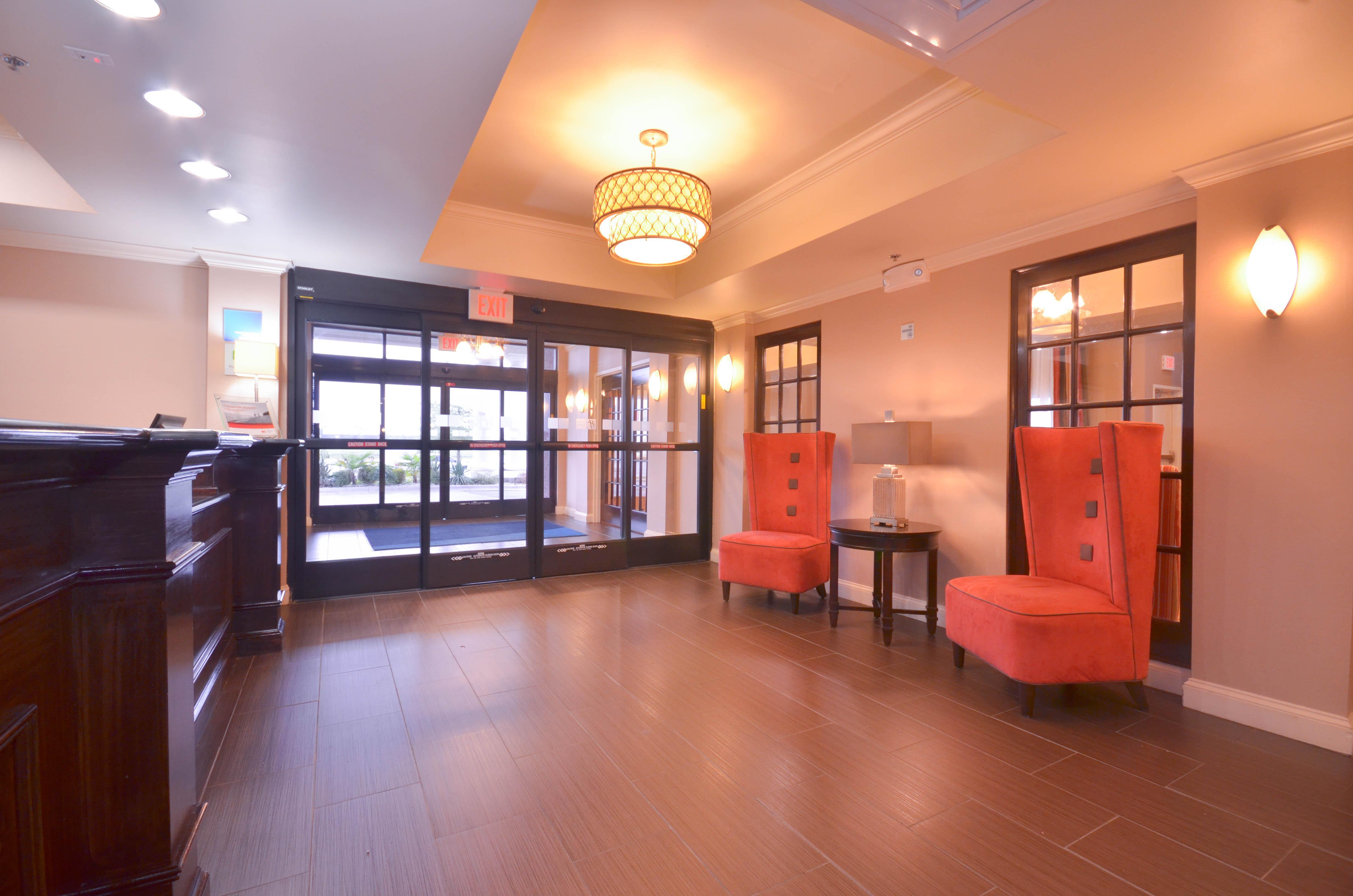 Holiday Inn Express & Suites Pine Bluff/Pines Mall By Ihg Dış mekan fotoğraf
