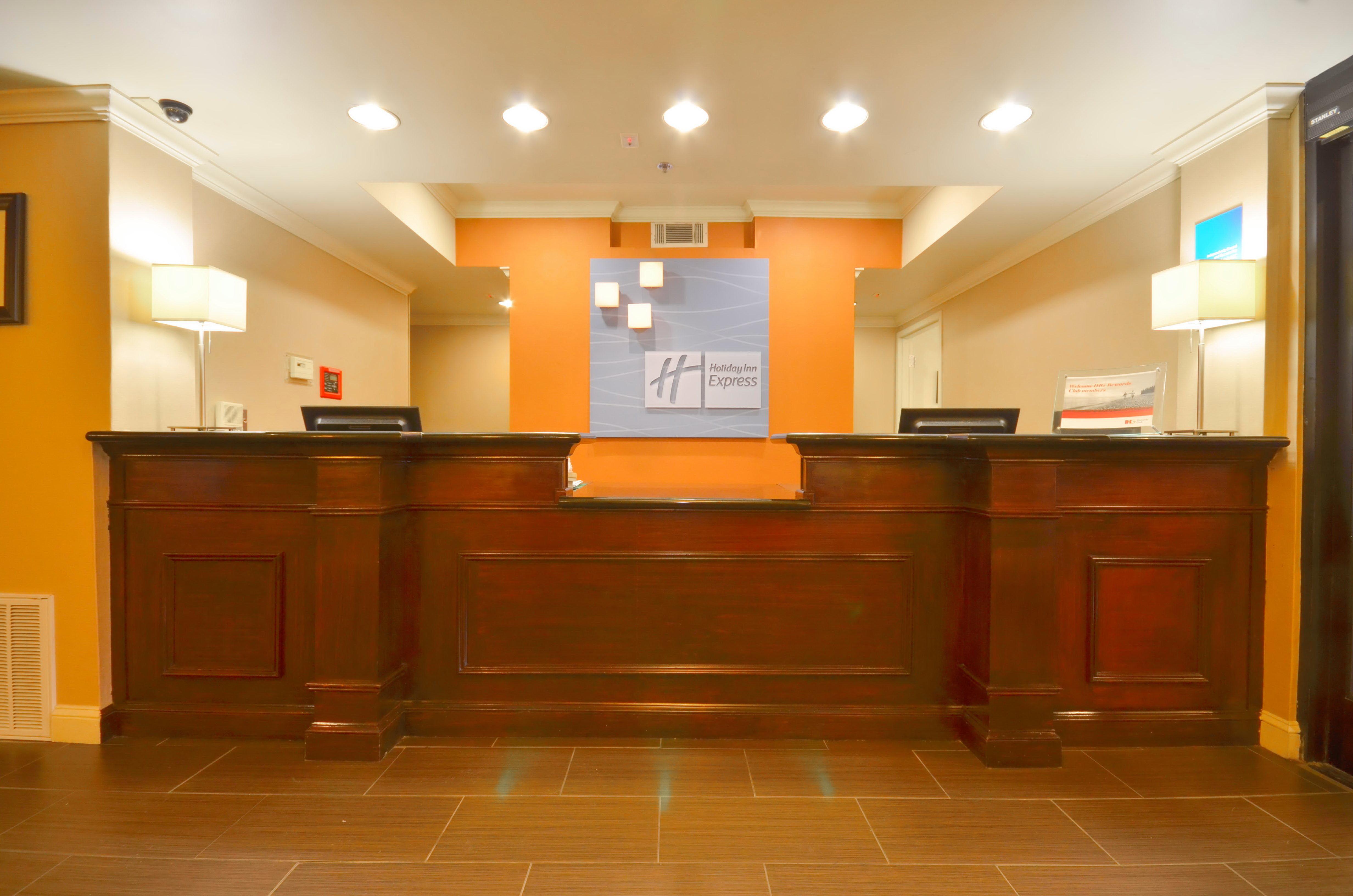 Holiday Inn Express & Suites Pine Bluff/Pines Mall By Ihg Dış mekan fotoğraf