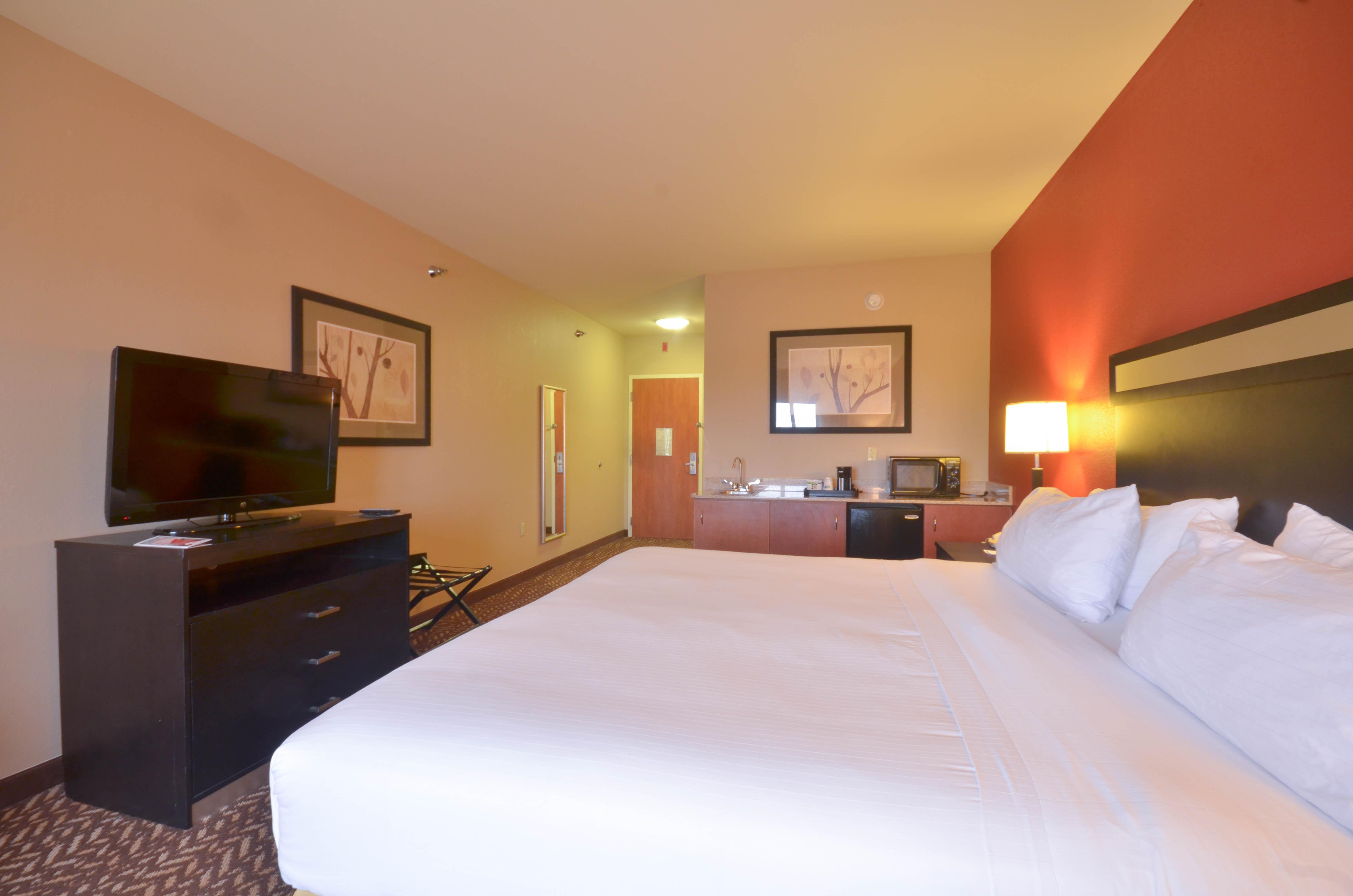 Holiday Inn Express & Suites Pine Bluff/Pines Mall By Ihg Dış mekan fotoğraf