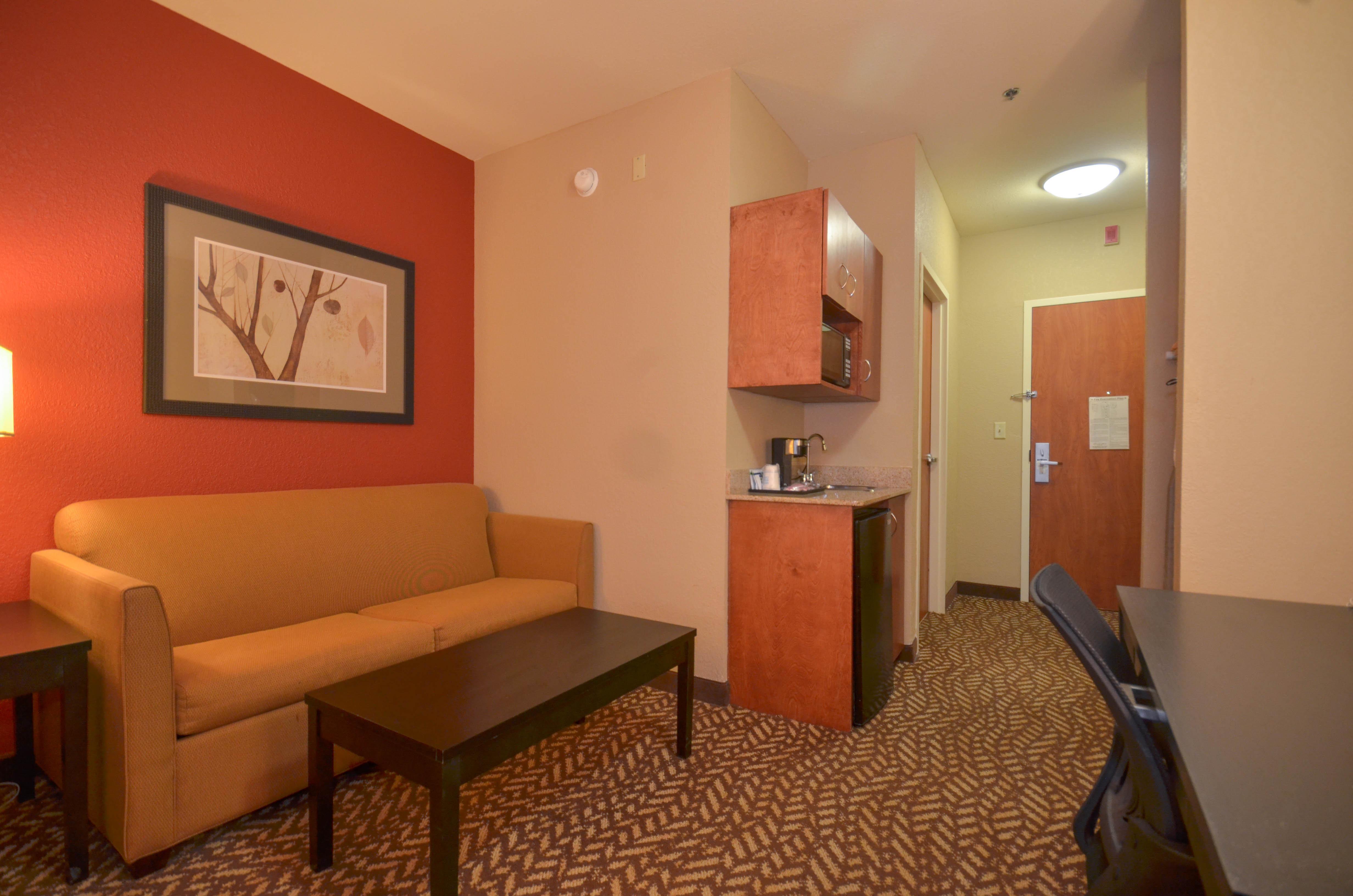 Holiday Inn Express & Suites Pine Bluff/Pines Mall By Ihg Dış mekan fotoğraf