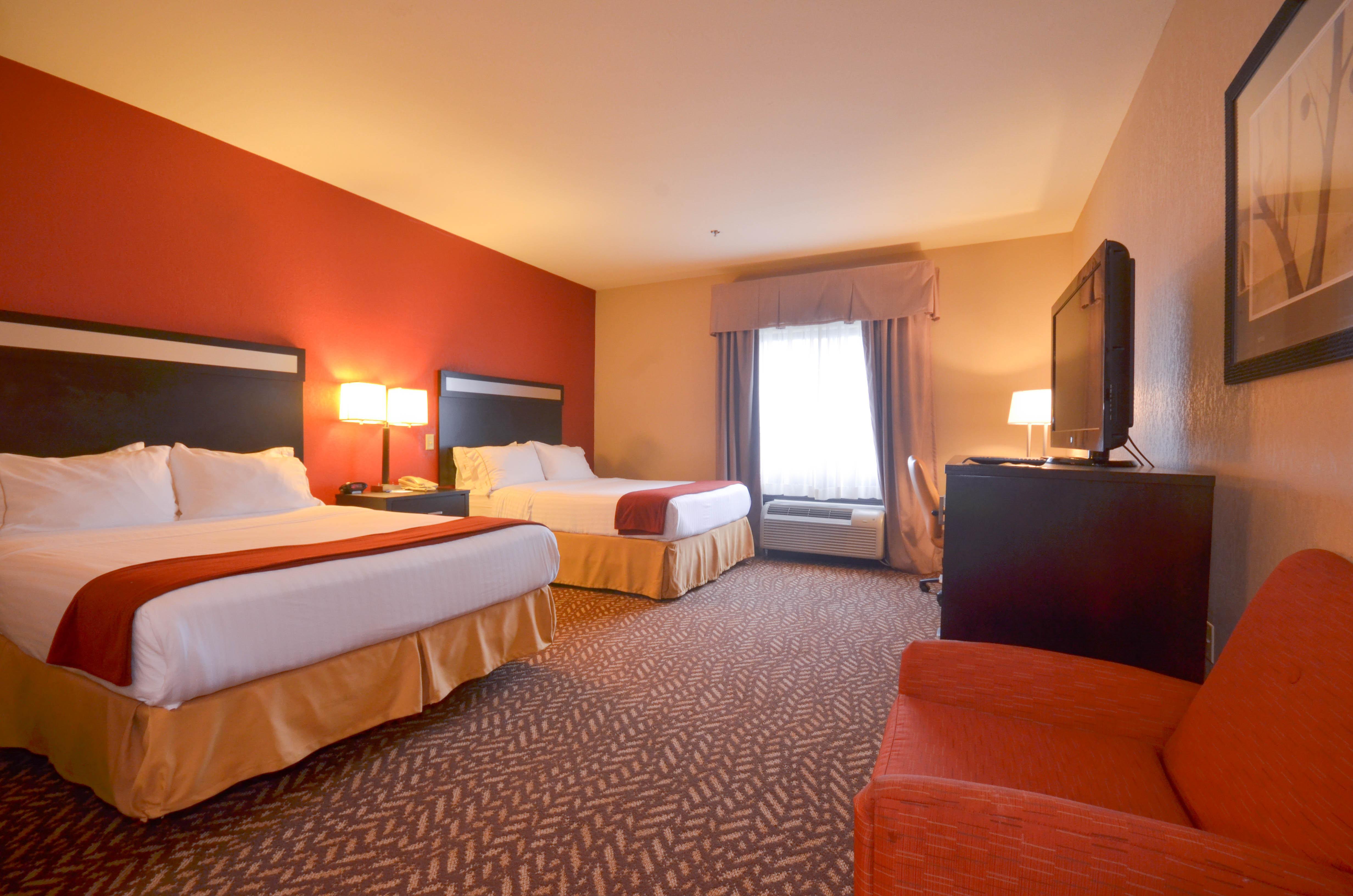 Holiday Inn Express & Suites Pine Bluff/Pines Mall By Ihg Dış mekan fotoğraf