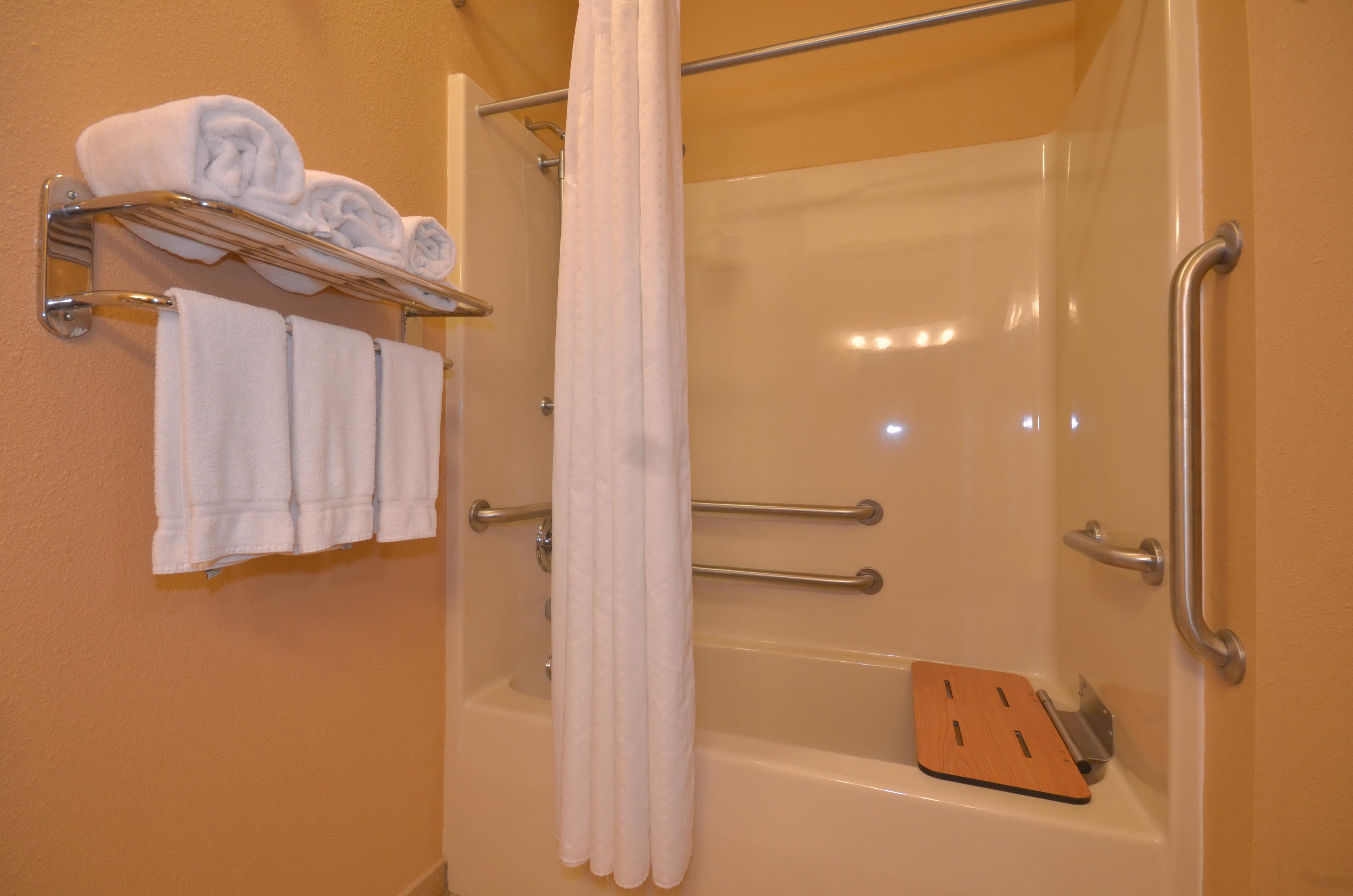 Holiday Inn Express & Suites Pine Bluff/Pines Mall By Ihg Dış mekan fotoğraf