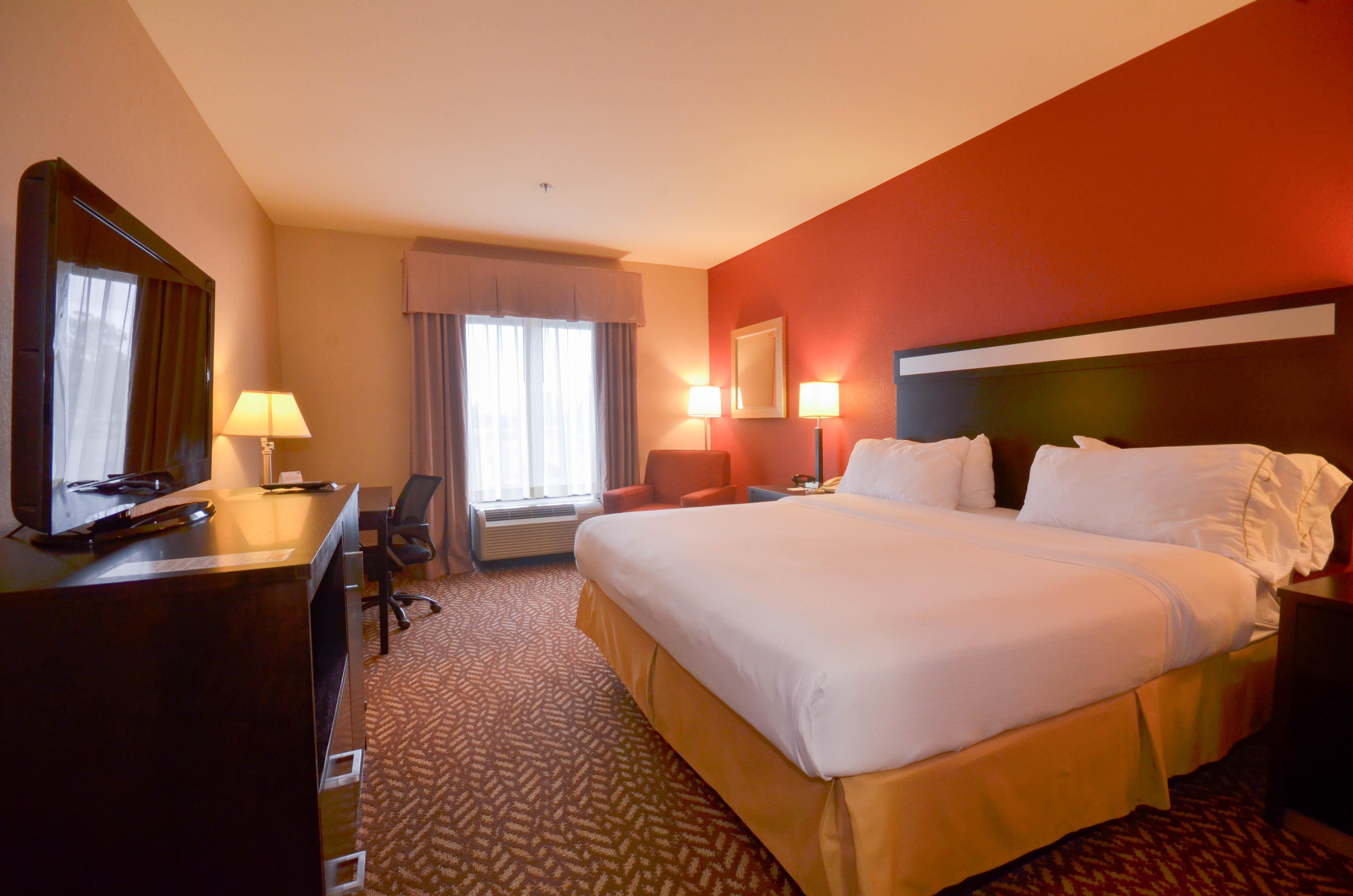 Holiday Inn Express & Suites Pine Bluff/Pines Mall By Ihg Dış mekan fotoğraf