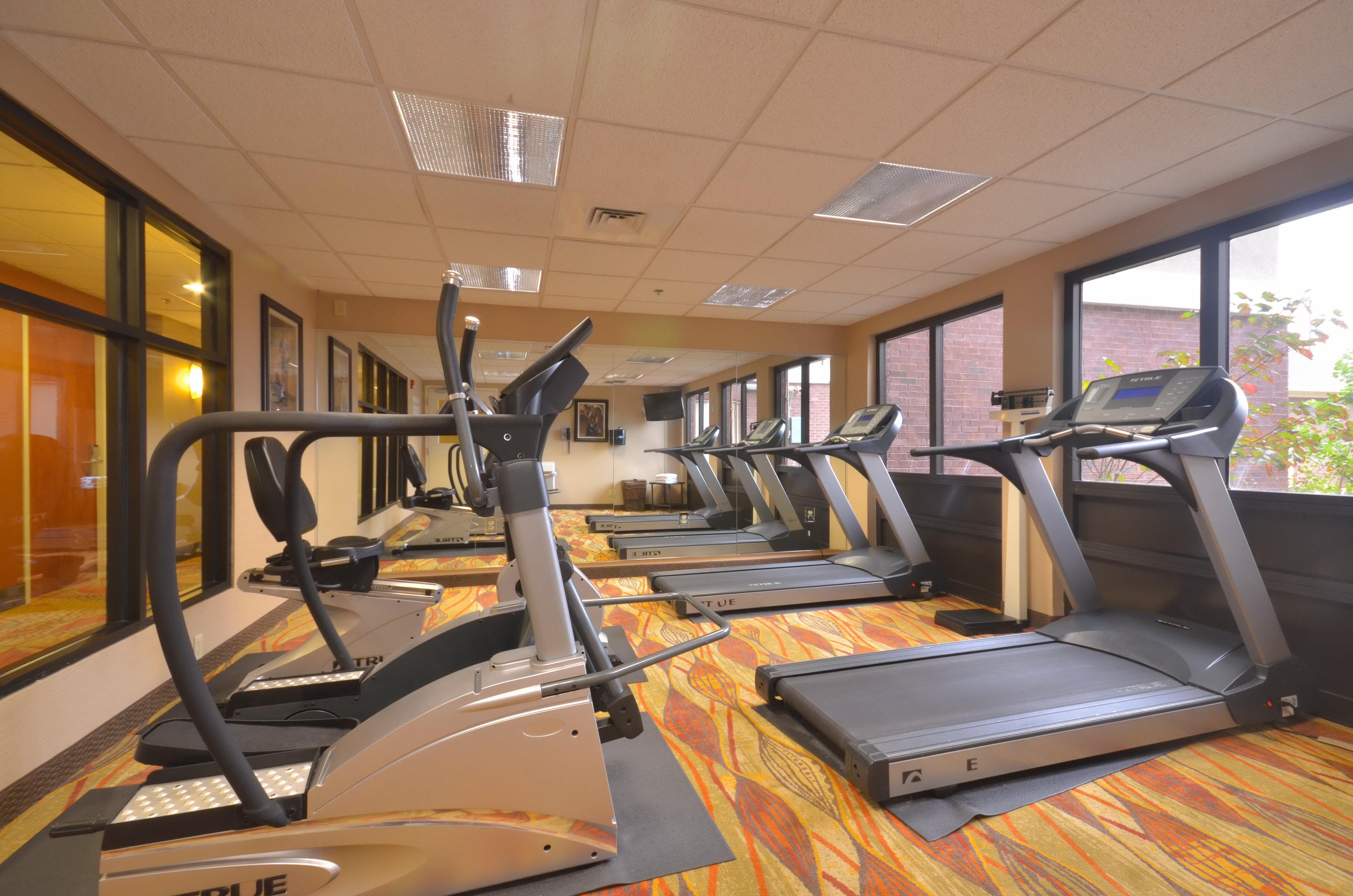 Holiday Inn Express & Suites Pine Bluff/Pines Mall By Ihg Dış mekan fotoğraf