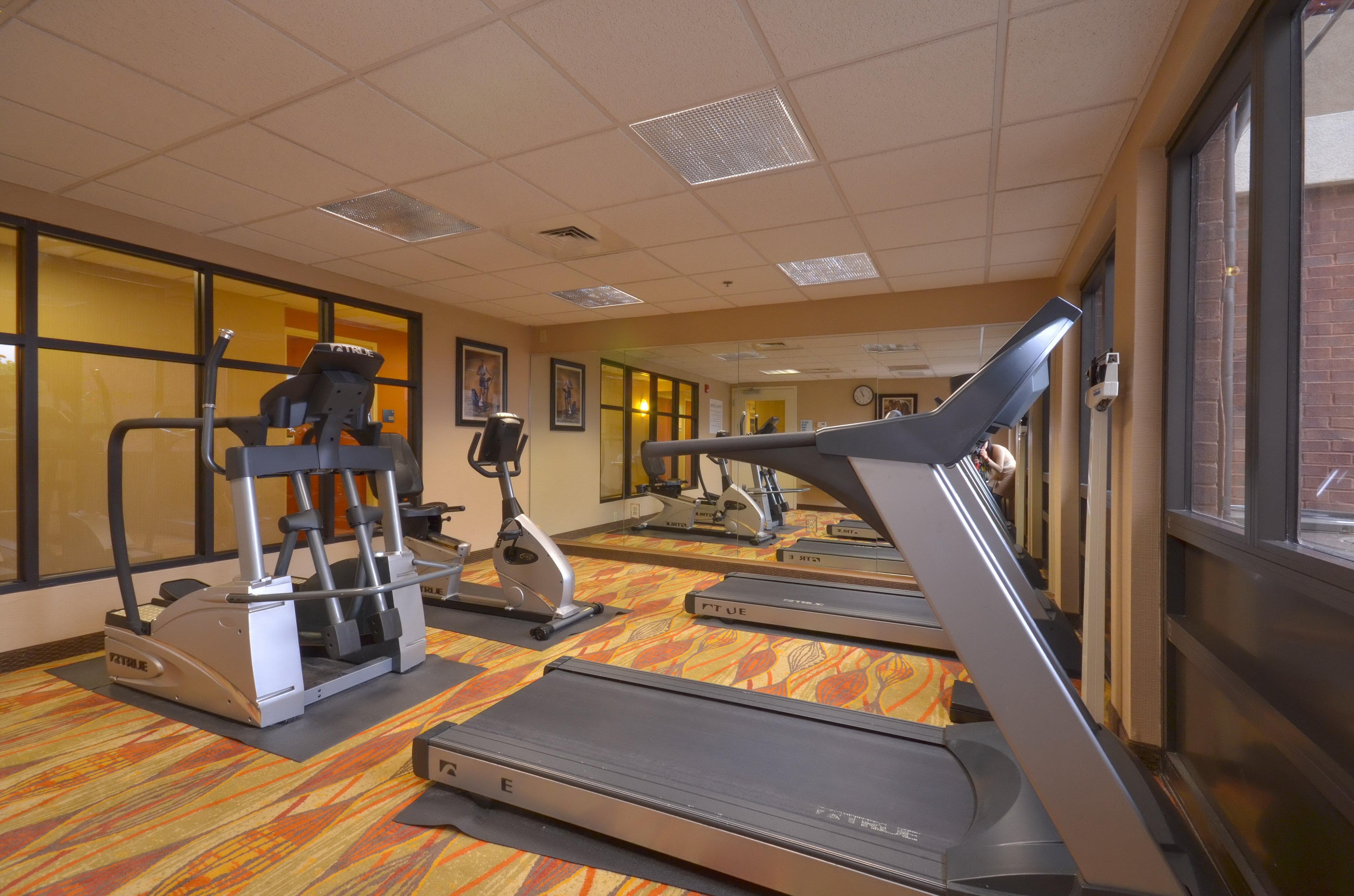 Holiday Inn Express & Suites Pine Bluff/Pines Mall By Ihg Dış mekan fotoğraf