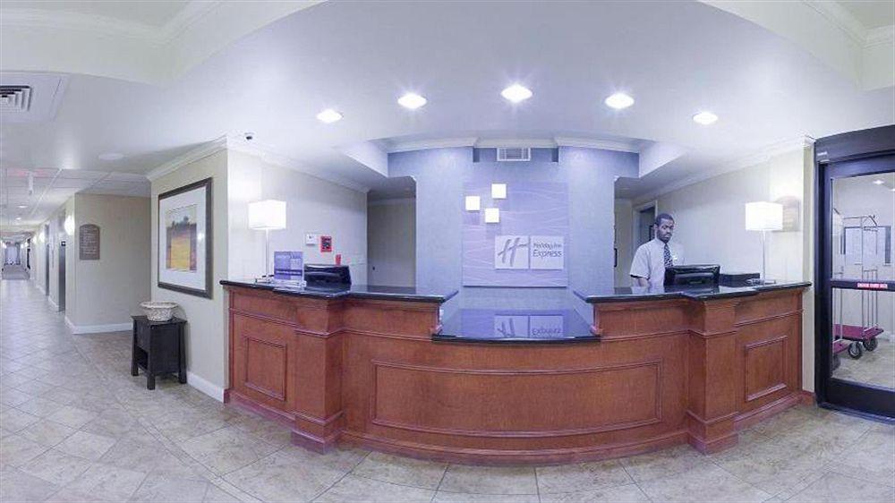 Holiday Inn Express & Suites Pine Bluff/Pines Mall By Ihg Dış mekan fotoğraf